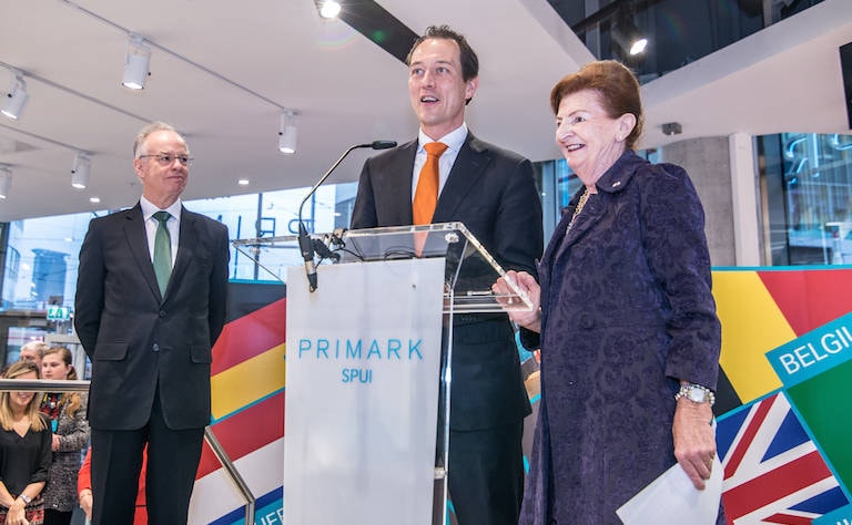 In beeld: Primark flagship opent in Den Haag In beeld: Primark flagship opent in Den Haag