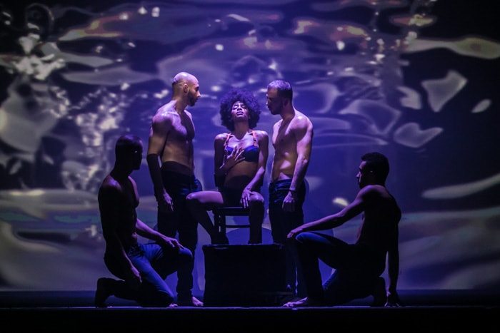 Marlies Dekkers maakt comeback met 'Awaken Your Senses' Marlies Dekkers maakt comeback met 'Awaken Your Senses'