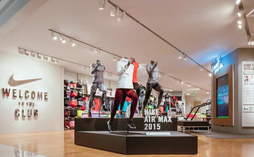 Nike boekt omzetstijging van 10 procent in 2015 Nike boekt omzetstijging van 10 procent in 2015