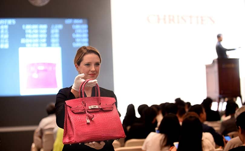 Peta toont horrorbeelden van leerproductie Hermès Birkin Bag Peta toont horrorbeelden van leerproductie Hermès Birkin Bag