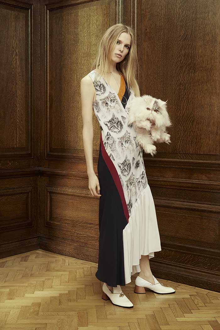 Stella McCartney ondersteunt PETA met etalages Stella McCartney ondersteunt PETA met etalages
