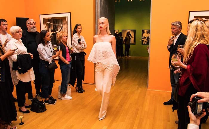 Overzicht: Dit was de 25e editie van Amsterdam Fashion Week Overzicht: Dit was de 25e editie van Amsterdam Fashion Week