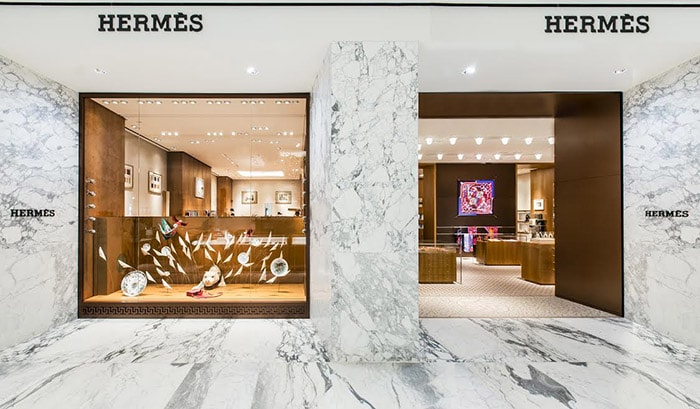 Hermès opent ‘wasstraat’ in de Bijenkorf in Amsterdam Hermès opent ‘wasstraat’ in de Bijenkorf in Amsterdam