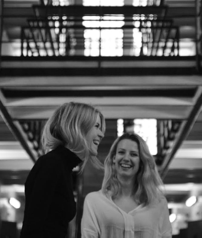 Het Amsterdam Fashion Week debuut van... Tess van Zalinge en Lola + Lou Het Amsterdam Fashion Week debuut van... Tess van Zalinge en Lola + Lou