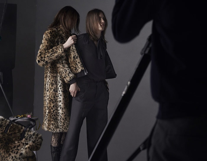Kijken: Uniqlo x Carine Roitfeld Kijken: Uniqlo x Carine Roitfeld