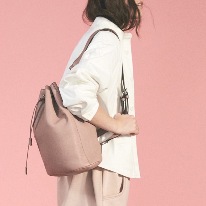 Yoox Net-a-Porter wil mobile only-platform worden Yoox Net-a-Porter wil mobile only-platform worden