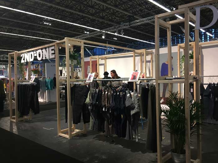 In Beeld: plantentrend bij stands tijdens Modefabriek In Beeld: plantentrend bij stands tijdens Modefabriek