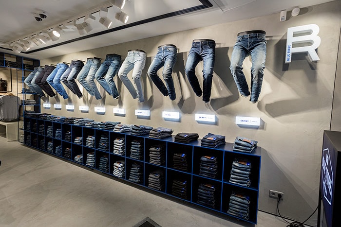 Kijken: WE Blue Store Amsterdam Kijken: WE Blue Store Amsterdam