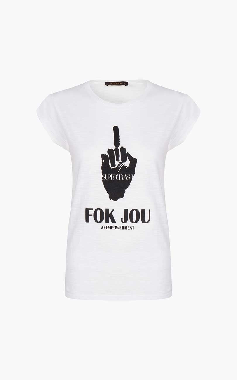 Supertrash lanceert protestcollectie tegen Trump Supertrash lanceert protestcollectie tegen Trump