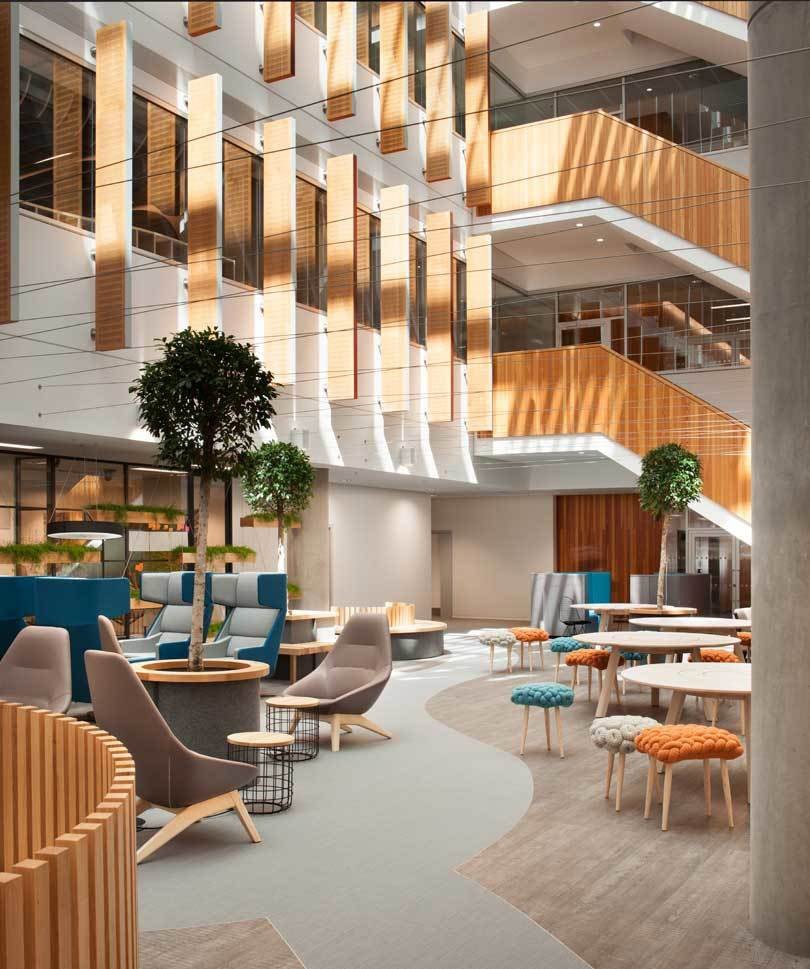 Kijken: de Tech Hub van Yoox a Net-a-Porter Kijken: de Tech Hub van Yoox a Net-a-Porter