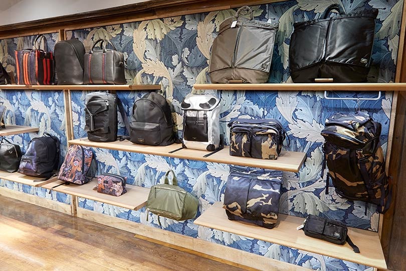 In beeld: vernieuwde mannenmode afdeling Liberty London In beeld: vernieuwde mannenmode afdeling Liberty London
