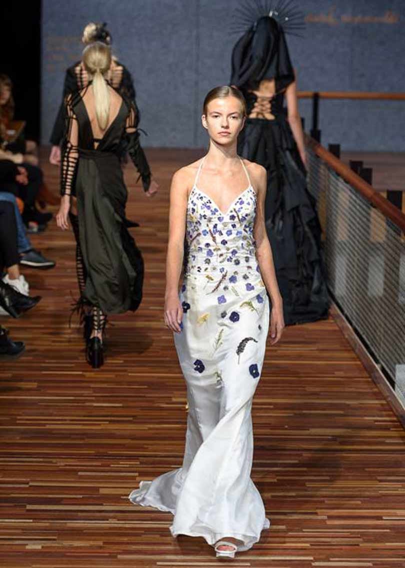 In Beeld: Dutch Sustainable Fashion Week modeshow Talking Trash In Beeld: Dutch Sustainable Fashion Week modeshow Talking Trash