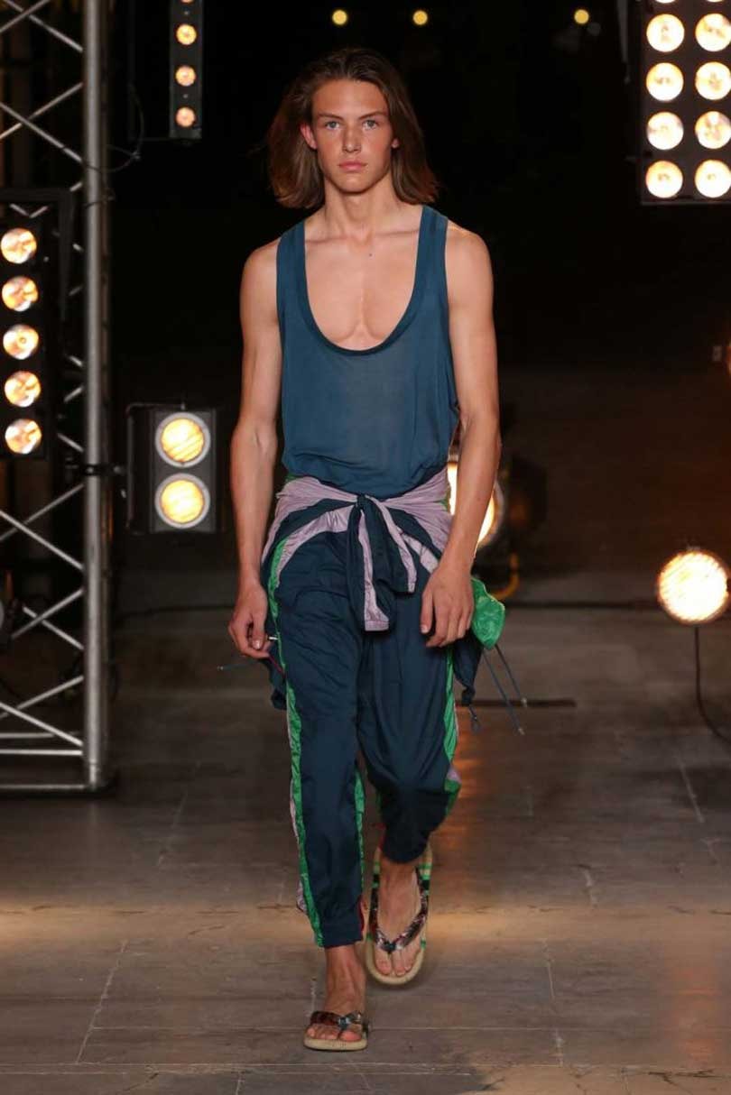 In beeld: Isabel Marant stapt in mannenmode In beeld: Isabel Marant stapt in mannenmode