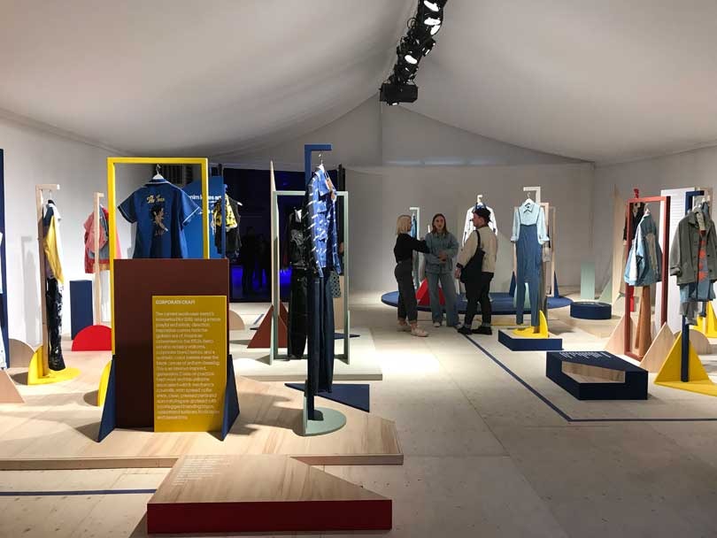 4 denimtrends voor SS19 volgens 'Denim Dudette' Amy Leverton 4 denimtrends voor SS19 volgens 'Denim Dudette' Amy Leverton