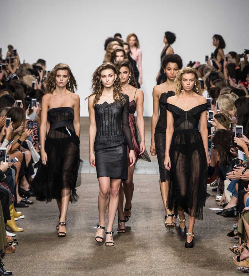 Tophop last pauze in van Londen Fashion Week Tophop last pauze in van Londen Fashion Week