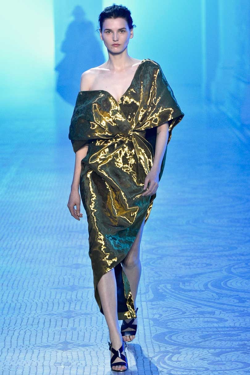 De hoogtepunten van Parijs Fashion Week in beeld en woord De hoogtepunten van Parijs Fashion Week in beeld en woord