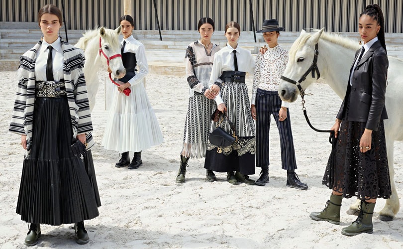 In Beeld: Cruisecollecties 2019 van Louis Vuitton en Dior In Beeld: Cruisecollecties 2019 van Louis Vuitton en Dior