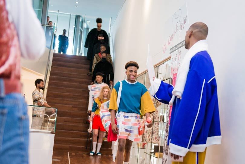 Modemuze@OBA: innovatieve modetentoonstelling in de Amsterdamse bieb Modemuze@OBA: innovatieve modetentoonstelling in de Amsterdamse bieb