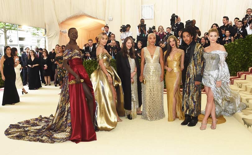 ‘Hemelse’ rode loper looks Met Gala 2018 in beeld ‘Hemelse’ rode loper looks Met Gala 2018 in beeld
