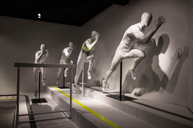 Kijken: Hans Boodt Mannequins 'sporty' showroom Kijken: Hans Boodt Mannequins 'sporty' showroom