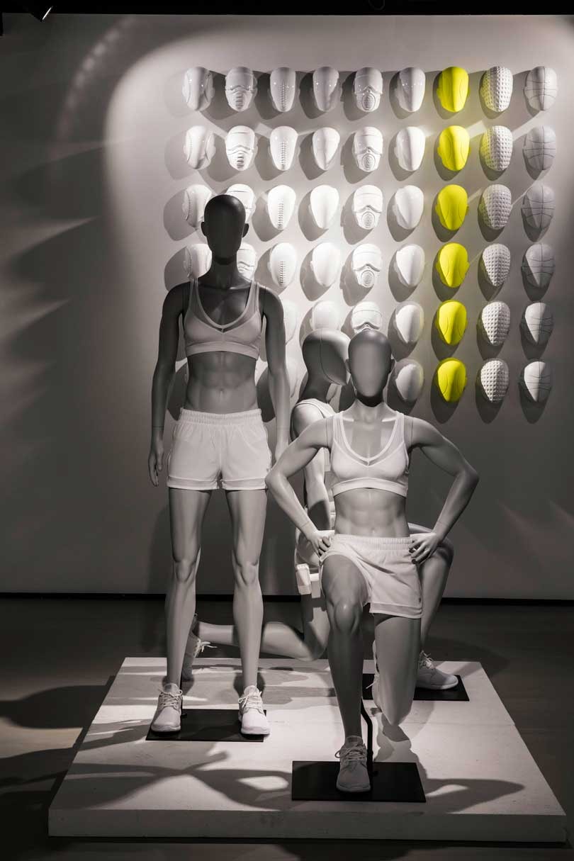 Kijken: Hans Boodt Mannequins 'sporty' showroom Kijken: Hans Boodt Mannequins 'sporty' showroom