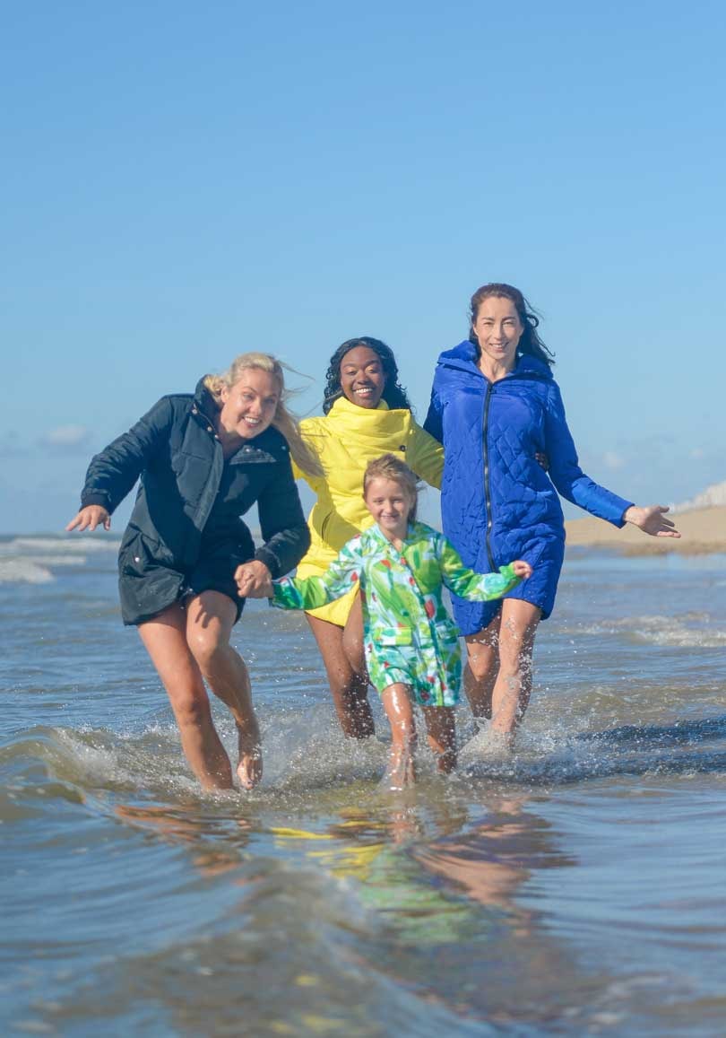 Nederlandse modemerken verwerken 2 miljoen PET-flessen in collecties met Waste2Wear Nederlandse modemerken verwerken 2 miljoen PET-flessen in collecties met Waste2Wear