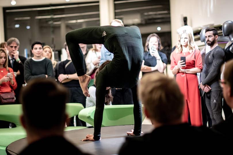 Odlo x Zaha Hadid 'Futureskin': ‘Als architectuur en sport elkaar ontmoeten’ Odlo x Zaha Hadid 'Futureskin': ‘Als architectuur en sport elkaar ontmoeten’