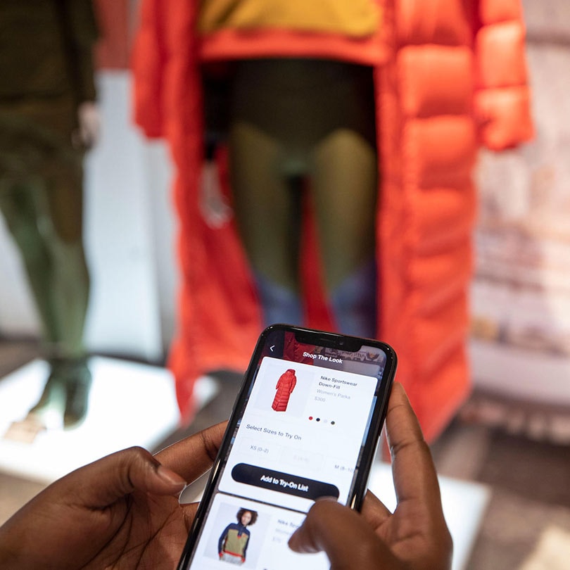 Stop met kleding verkopen. Richt je op mode - als oplossing Stop met kleding verkopen. Richt je op mode - als oplossing