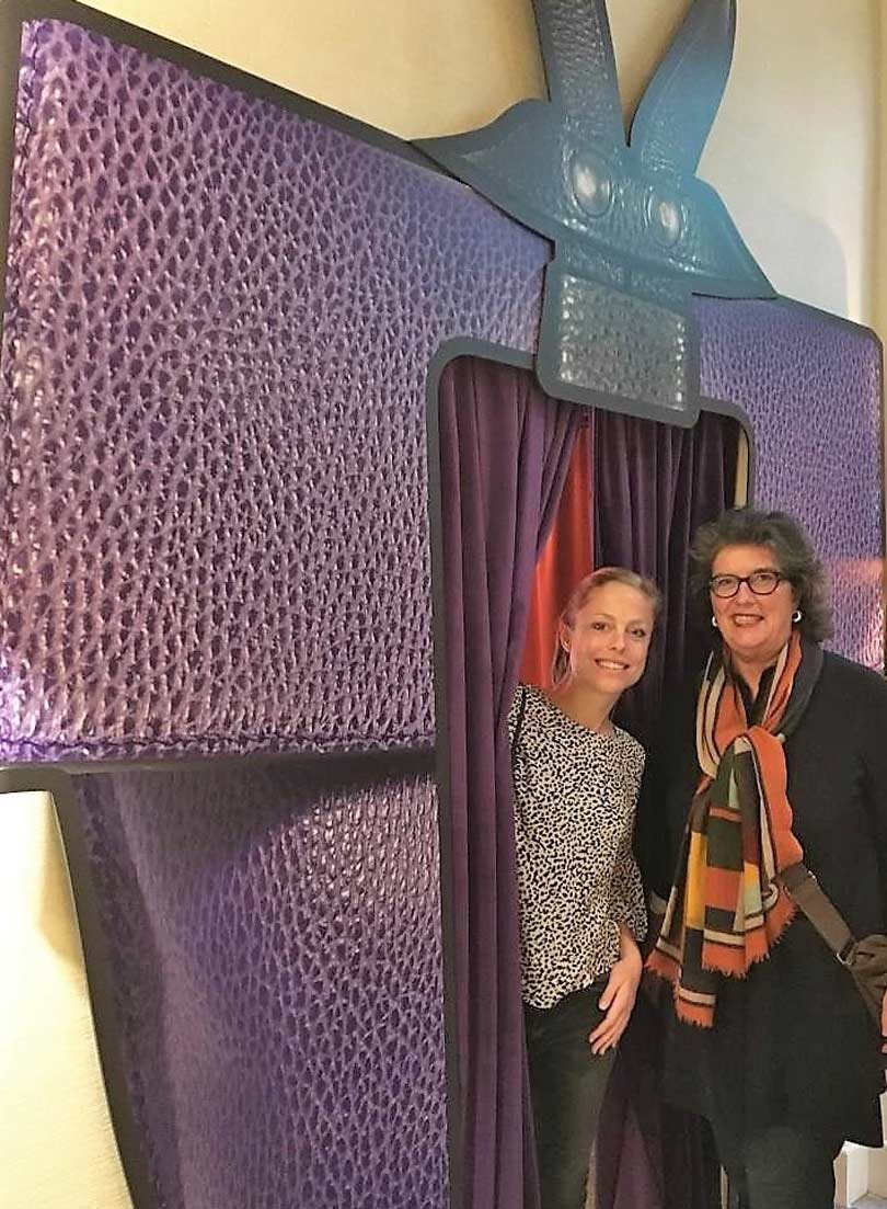 Reis door Hester van Eeghens tassentheater Reis door Hester van Eeghens tassentheater