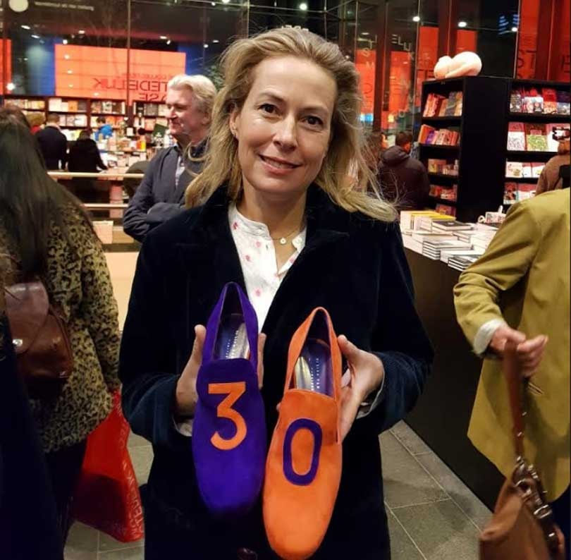 Reis door Hester van Eeghens tassentheater Reis door Hester van Eeghens tassentheater