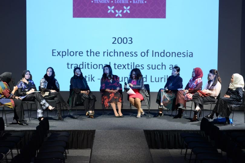 Verrassende Indonesische modeshow in het Museon Verrassende Indonesische modeshow in het Museon