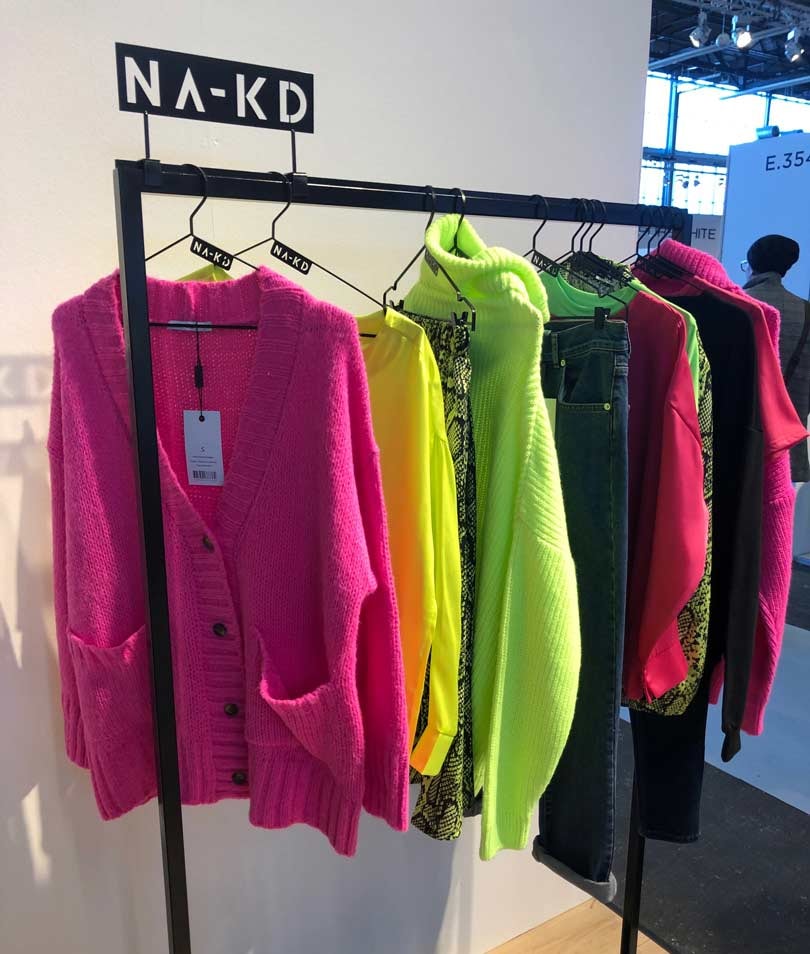 Kleur stoot donkere tinten van de troon tijdens wintereditie Modefabriek Kleur stoot donkere tinten van de troon tijdens wintereditie Modefabriek