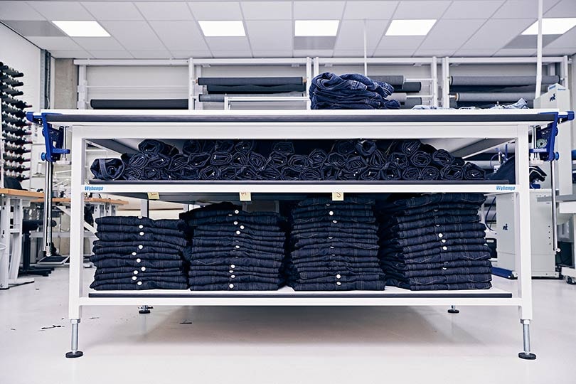 Binnenkijken bij Tommy Hilfiger's denim center op de PVH campus Binnenkijken bij Tommy Hilfiger's denim center op de PVH campus