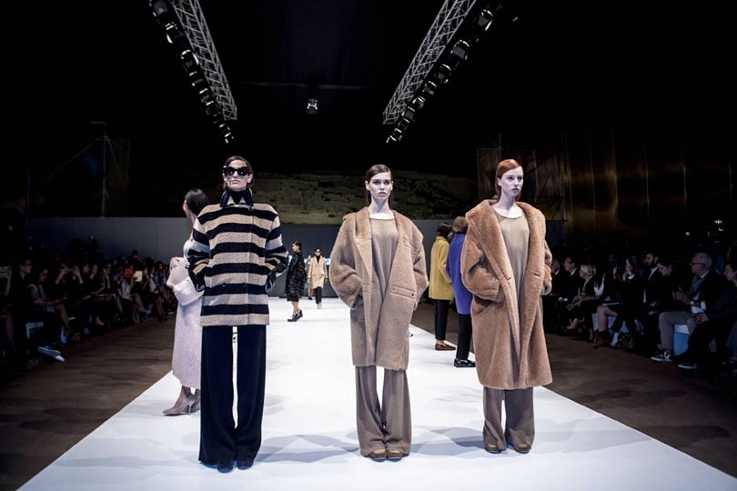 Peruvian Alpaca Trendy, fashion and wearable Peruvian Alpaca Trendy, fashion and wearable