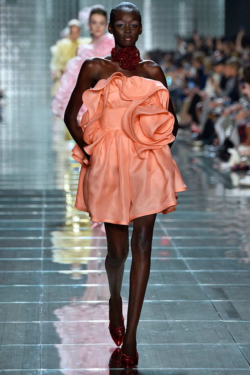 Gespot op de catwalk: Pantone’s modekleuren herfst/winter 2019/20 New York Fashion Week Gespot op de catwalk: Pantone’s modekleuren herfst/winter 2019/20 New York Fashion Week