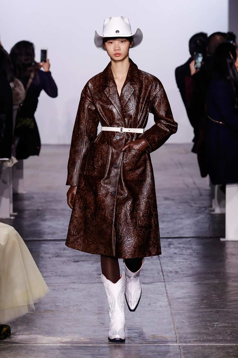 Gespot op de catwalk: Pantone’s modekleuren herfst/winter 2019/20 New York Fashion Week Gespot op de catwalk: Pantone’s modekleuren herfst/winter 2019/20 New York Fashion Week