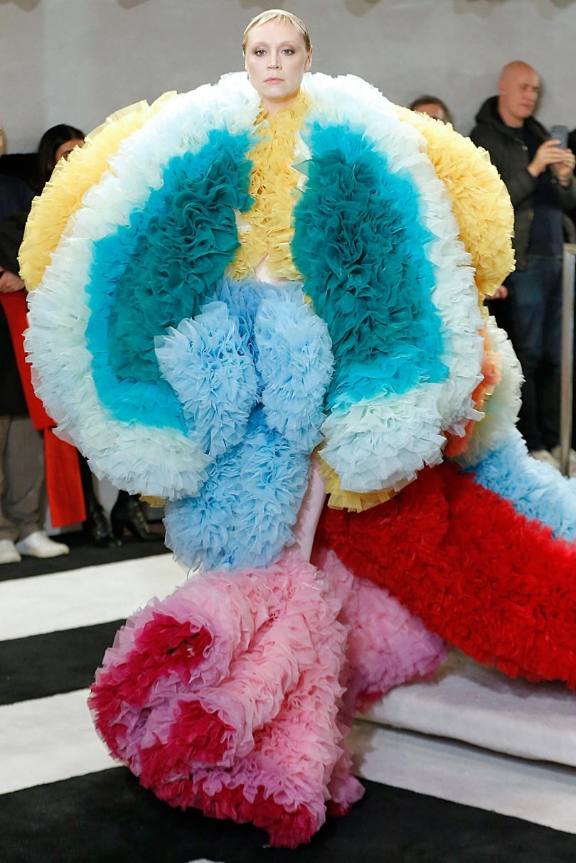 Tomo Koizumi: de ontwerper waar iedereen het over heeft na NYFW Tomo Koizumi: de ontwerper waar iedereen het over heeft na NYFW