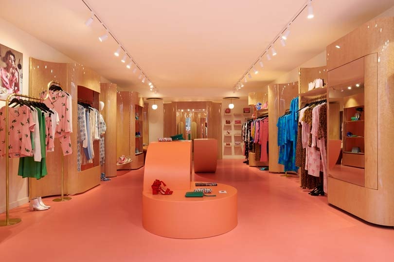 In beeld: Fabienne Chapot lanceert nieuw winkelconcept in nieuwe winkels In beeld: Fabienne Chapot lanceert nieuw winkelconcept in nieuwe winkels