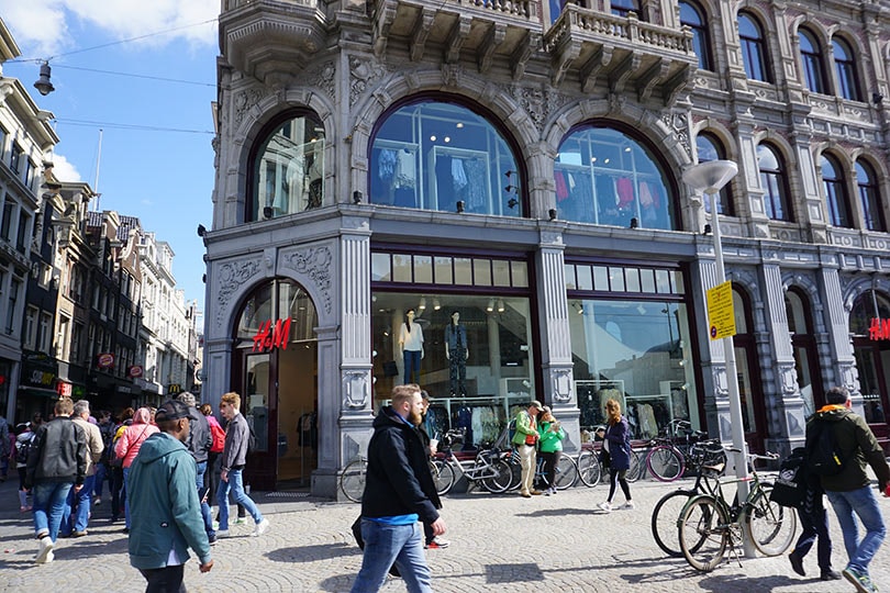 Hoe zit het nu echt met de drukte in de Amsterdamse binnenstad? Hoe zit het nu echt met de drukte in de Amsterdamse binnenstad?
