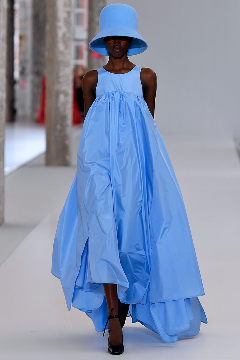 In Beeld: Het Nina Ricci debuut van Lisi Herrebrugh en Rushemy Botter In Beeld: Het Nina Ricci debuut van Lisi Herrebrugh en Rushemy Botter