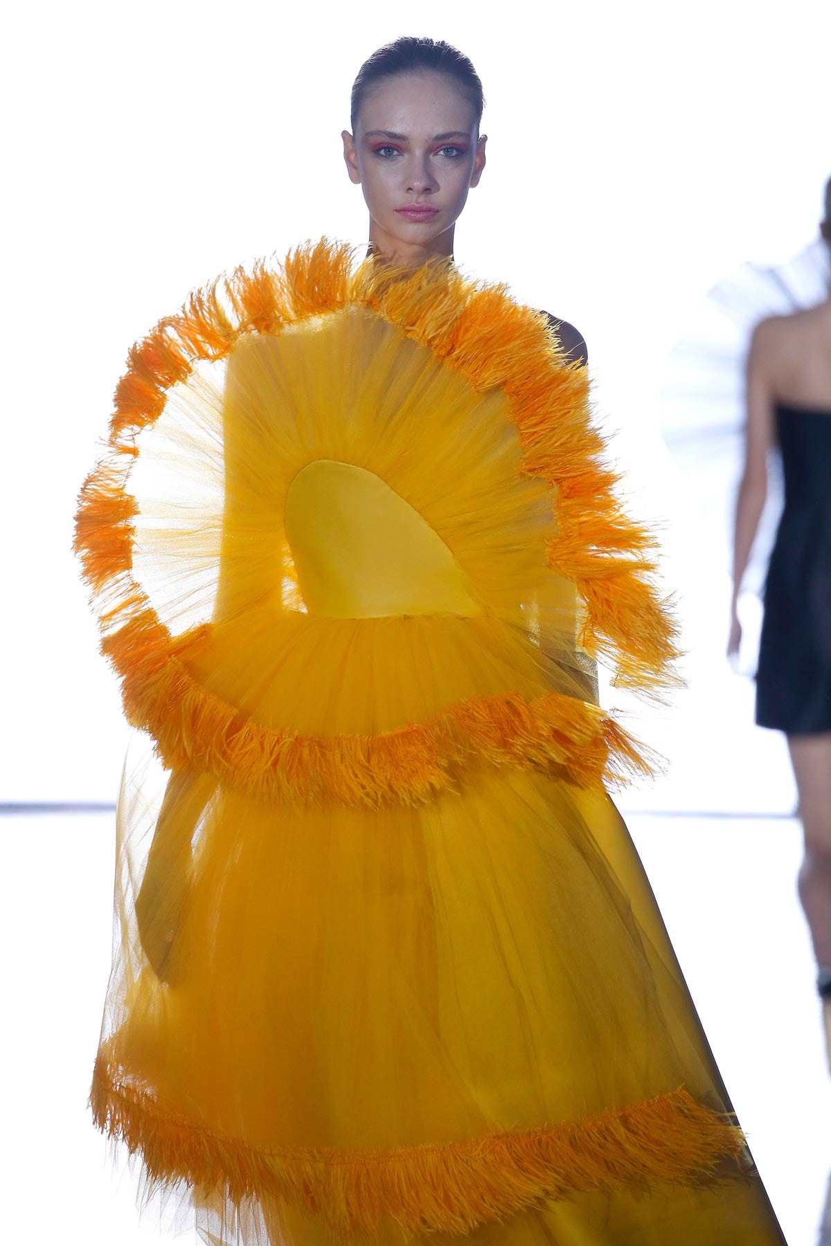 Zien: David Laport showt ‘Super Photosynthesis’ op Mercedez-Benz Fashion Week Ibiza Zien: David Laport showt ‘Super Photosynthesis’ op Mercedez-Benz Fashion Week Ibiza