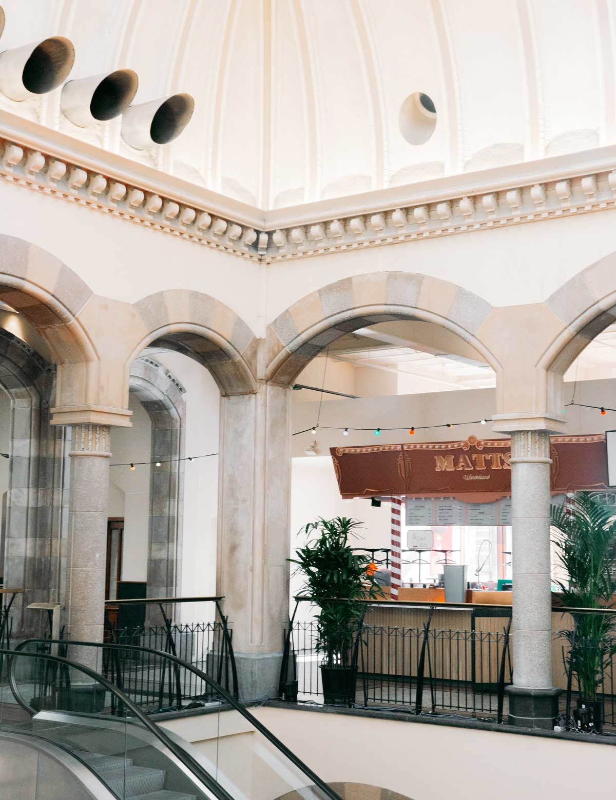 Hutspot opent winkel in Magna Plaza Amsterdam Hutspot opent winkel in Magna Plaza Amsterdam