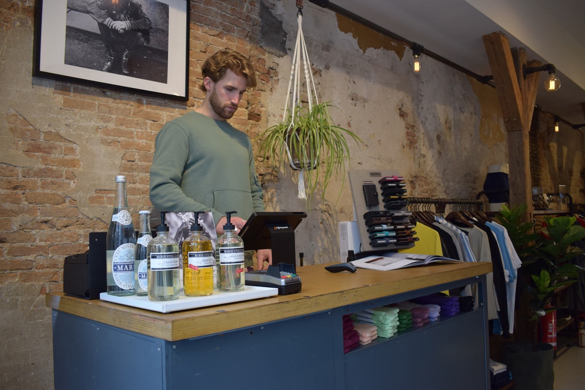Groei als fashion retailer: hoe ABOUT. meerdere locaties beheert vanuit één systeem Groei als fashion retailer: hoe ABOUT. meerdere locaties beheert vanuit één systeem