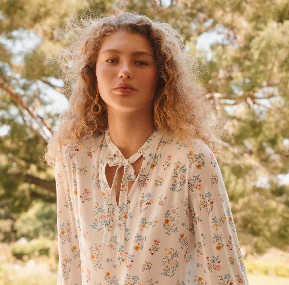 EDITED LANCEERT WEDDING COLLECTION, ZOMERSE FEESTKLEDIJ DIE JE DOET STRALEN TIJDENS HET WEDDING SEASON EDITED LANCEERT WEDDING COLLECTION, ZOMERSE FEESTKLEDIJ DIE JE DOET STRALEN TIJDENS HET WEDDING SEASON