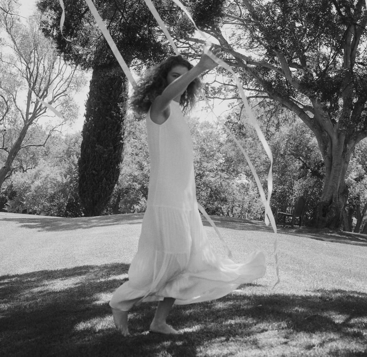 EDITED LANCEERT WEDDING COLLECTION, ZOMERSE FEESTKLEDIJ DIE JE DOET STRALEN TIJDENS HET WEDDING SEASON EDITED LANCEERT WEDDING COLLECTION, ZOMERSE FEESTKLEDIJ DIE JE DOET STRALEN TIJDENS HET WEDDING SEASON