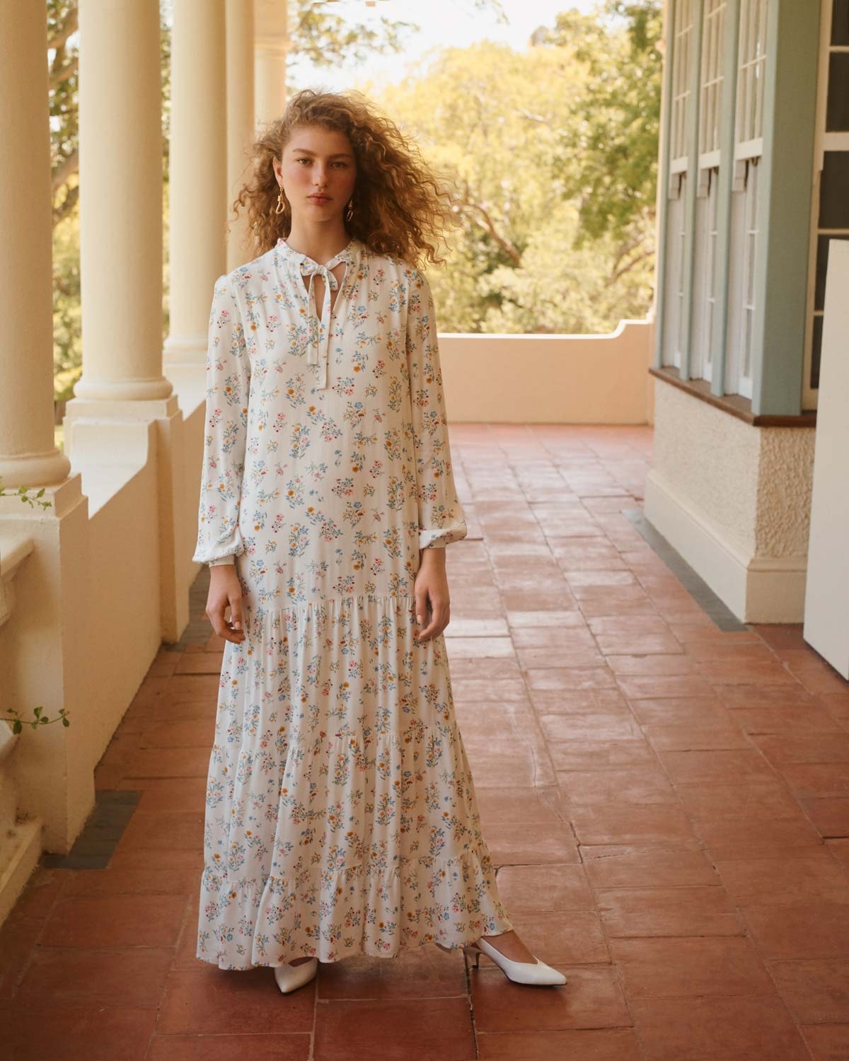 EDITED LANCEERT WEDDING COLLECTION, ZOMERSE FEESTKLEDIJ DIE JE DOET STRALEN TIJDENS HET WEDDING SEASON EDITED LANCEERT WEDDING COLLECTION, ZOMERSE FEESTKLEDIJ DIE JE DOET STRALEN TIJDENS HET WEDDING SEASON