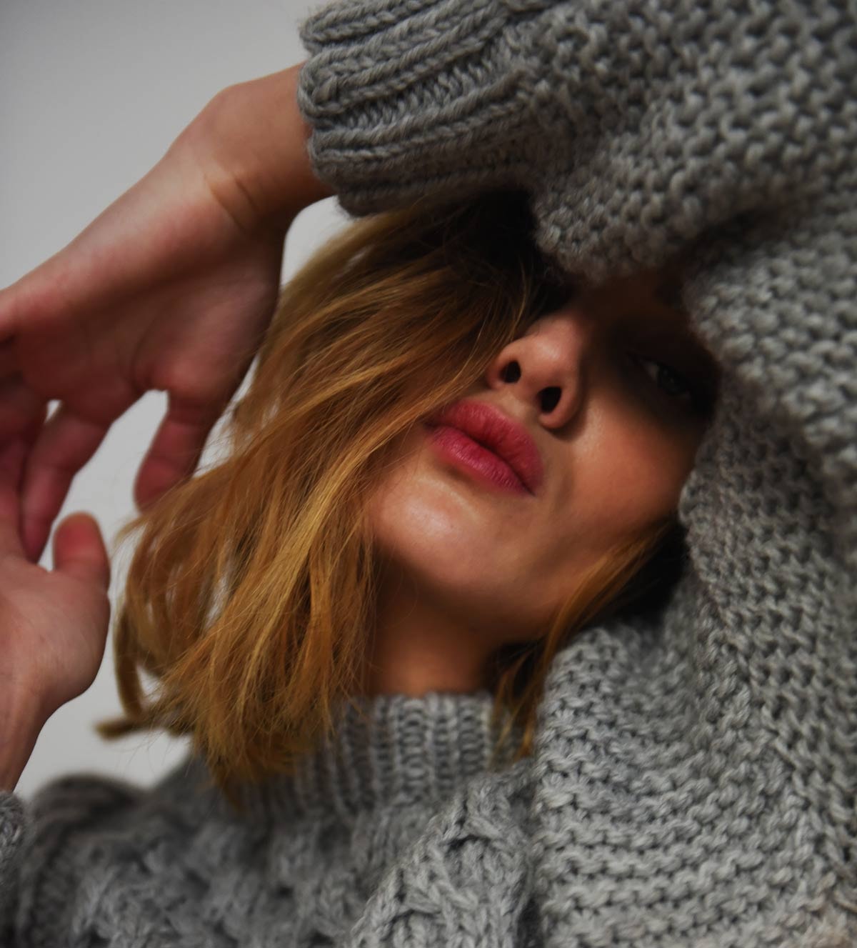 I Love Mr Mittens speelt voor AW19 in op internationaal publiek met wintercollectie in lichte wol I Love Mr Mittens speelt voor AW19 in op internationaal publiek met wintercollectie in lichte wol