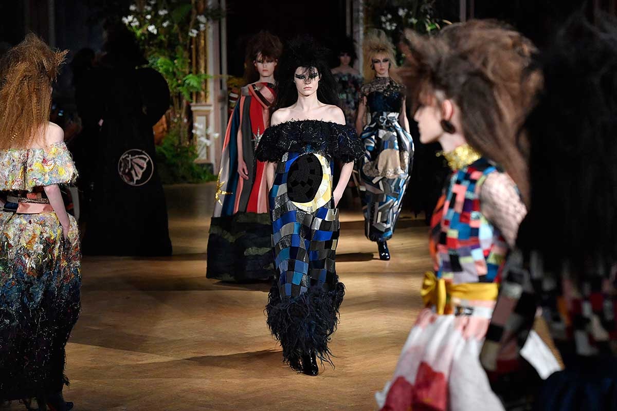 Paris Haute Couture Week: 6x Hollandse en Belgische glorie op de catwalk Paris Haute Couture Week: 6x Hollandse en Belgische glorie op de catwalk