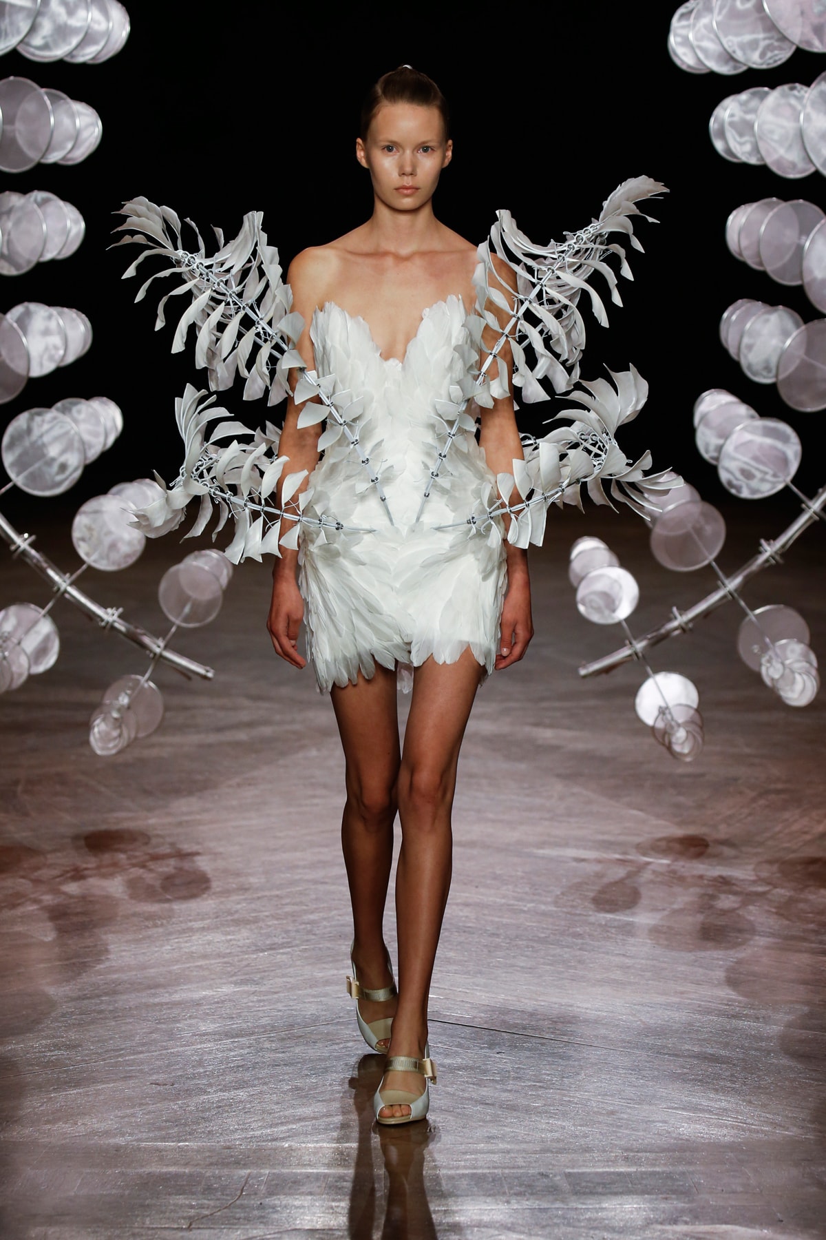 Paris Haute Couture Week: 6x Hollandse en Belgische glorie op de catwalk Paris Haute Couture Week: 6x Hollandse en Belgische glorie op de catwalk