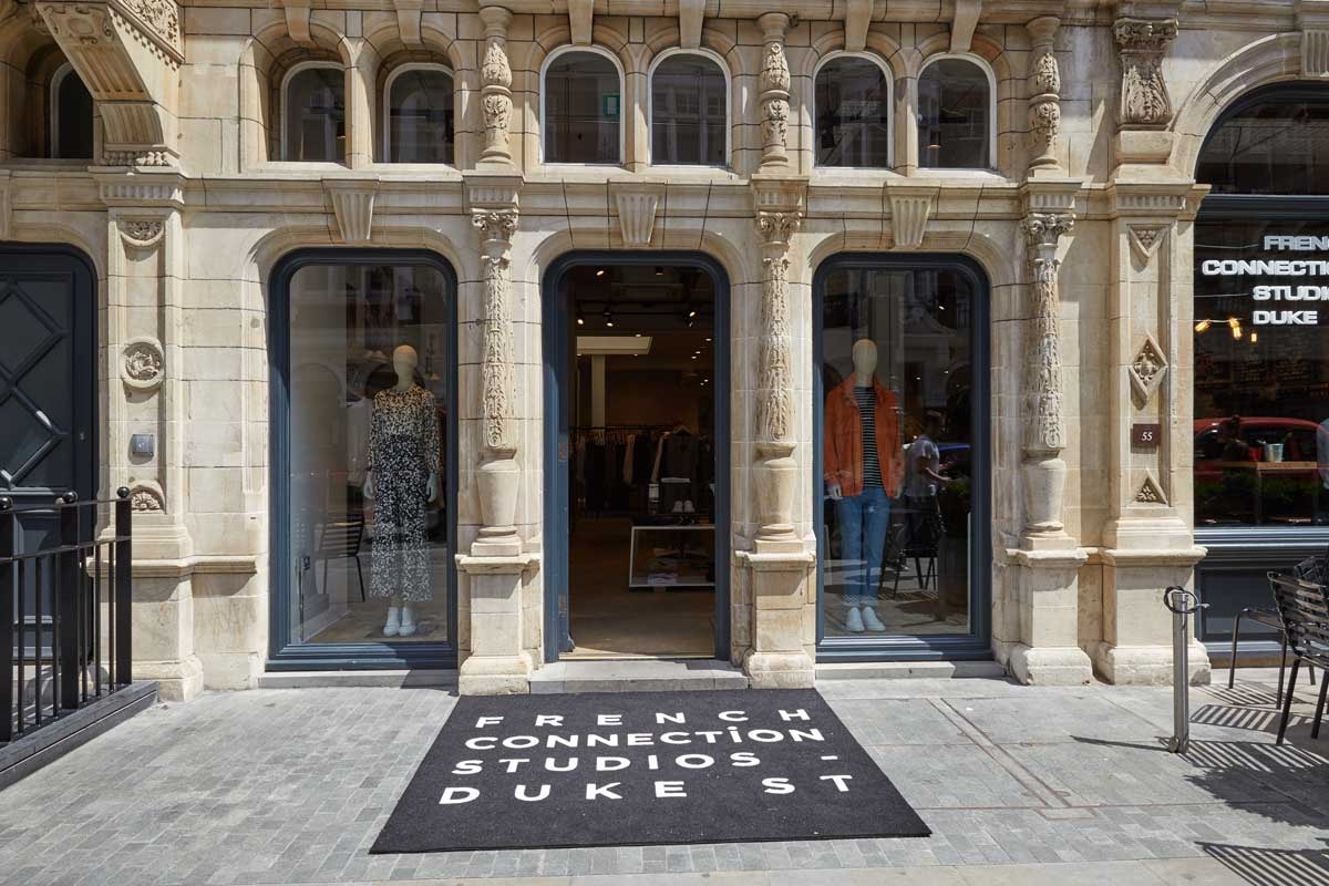 Kijken: het nieuwe winkelconcept van French Connection Kijken: het nieuwe winkelconcept van French Connection